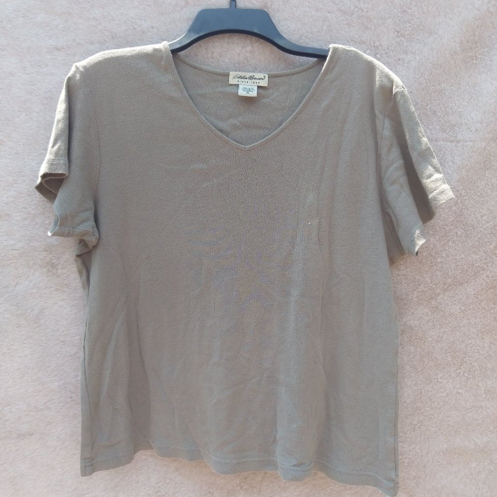 Green t-shirt